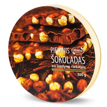 Milk chocolate with hazelnuts 