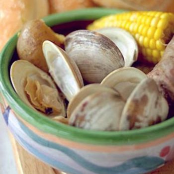 Chesapeake Bay Middleneck Clams