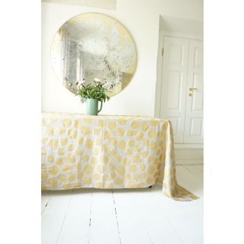 Printed linen tablecloth, 135x175 cm. 